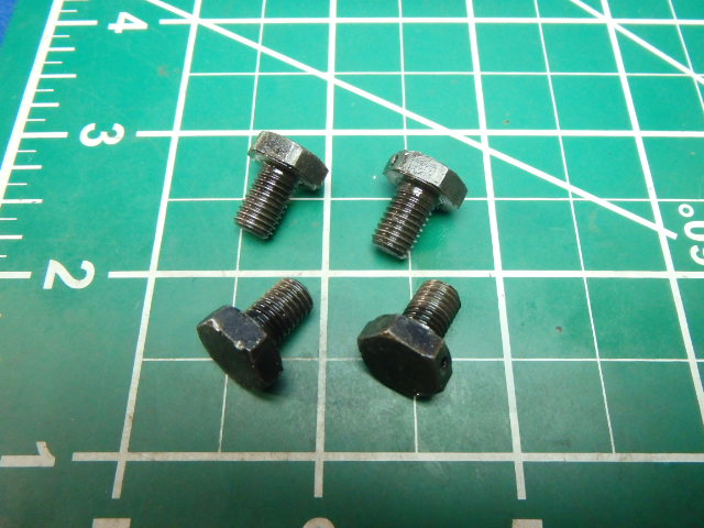 22534 Continental O-300-D - Screw Hex Drilled Head (Set Of 4)
